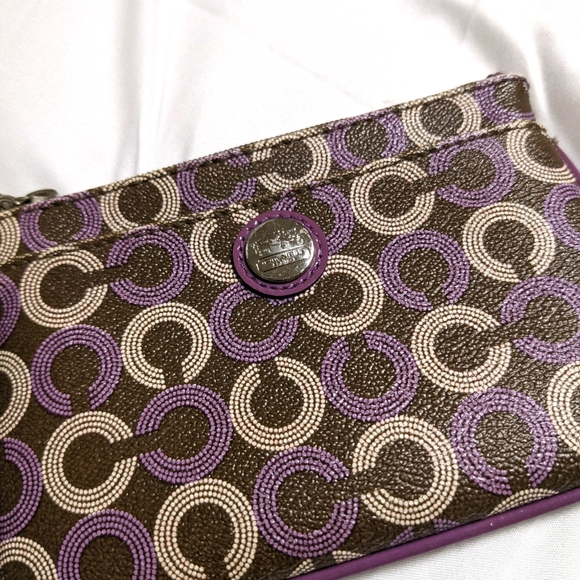 COACH Wristlet - Picture 4 of 6